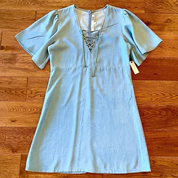 Lovers + Friends Denim Soft Lace Up Dress! - Picture 3 of 8